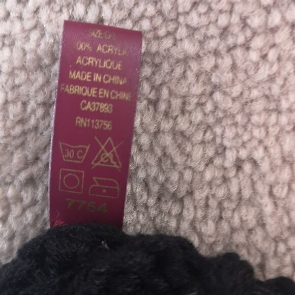 Randy Girl Black Knitted Beanie Hat With Pom One Size - Picture 8 of 9